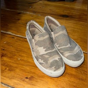 Steve Madden Slip On Sneakers